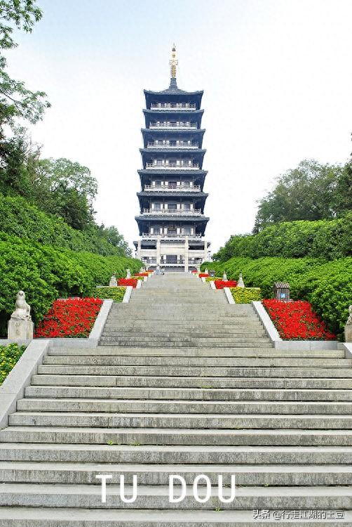 宜兴文峰塔，残阳夕照，景色怡人