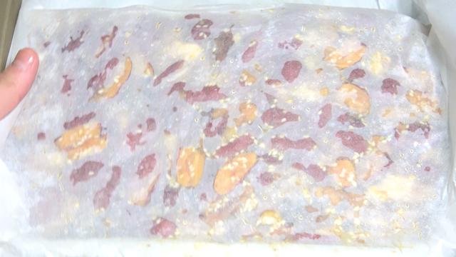 核桃糖怎么做，核桃糖怎么做好吃又酥脆（大厨教你在家做红枣核桃芝麻糖）