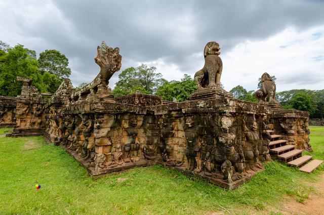 海浪花帽子编织视频，海浪花帽子编织方法详细教程（柬埔寨王宫的守护神是七头那伽）