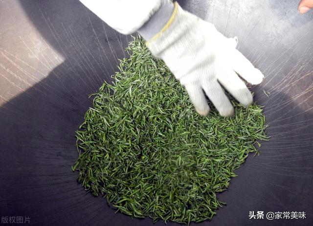 乌龙茶属于绿茶吗，绿茶包括哪些茶叶品种（“乌龙茶”与“绿茶”的3大区别）
