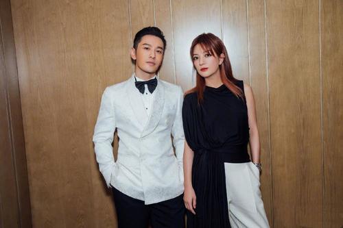 黄晓明与赵薇出演《玫瑰之战》，薇姐能帮教主去油吗？