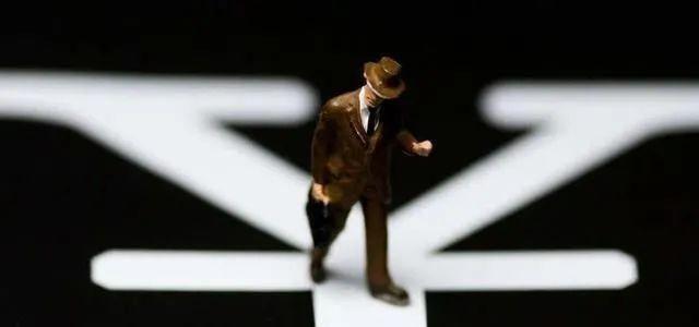 何去何从图片，何去何从，随风飘流（对话4位教培从业者）