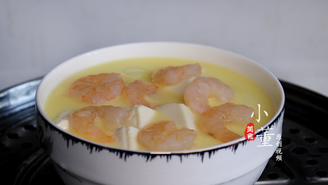 蒸蛋怎么做好吃，怎么做蒸蛋好吃又嫩（鸡蛋滑嫩如布丁）
