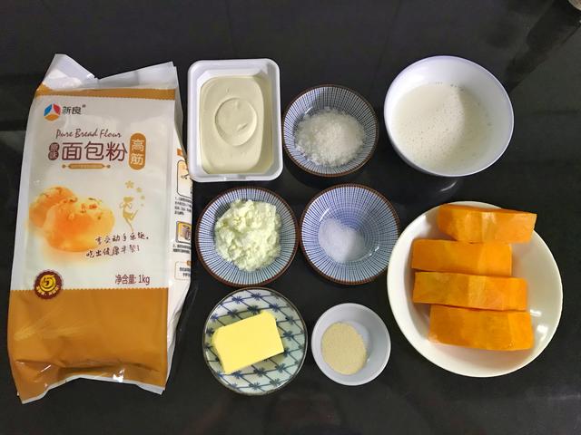 学做面包制作配方，做面包的方法和步骤（在家做面包就这么简单）