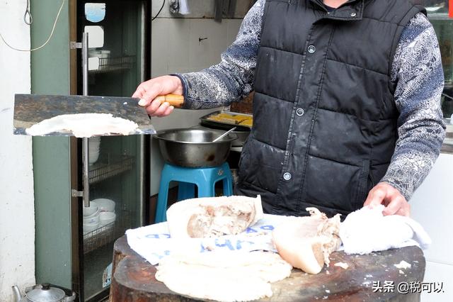 白砍兔怎么煮才嫩，白砍兔煮多少分钟（李庄白肉是最吸睛的美食）