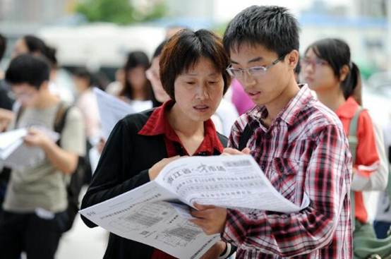 专科与本科的区别（专科与本科的差别到底有哪些）