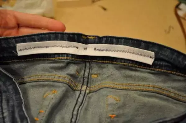 裤子起球怎么快速去掉，衣服起毛用什么办法把它去掉（裤子不合身……教你一招）