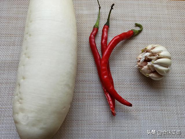 怎么腌制白萝卜又脆又好吃，白萝卜怎么腌制好吃又脆（还是传统做法实用）