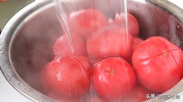 番茄汁怎么做熬制，熬番茄汁的做法大全（番茄酱不要出去买）