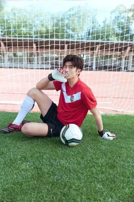 一些女生喜欢的图片，女生都喜欢的图片（女生最喜欢男生用这几种微信头像）