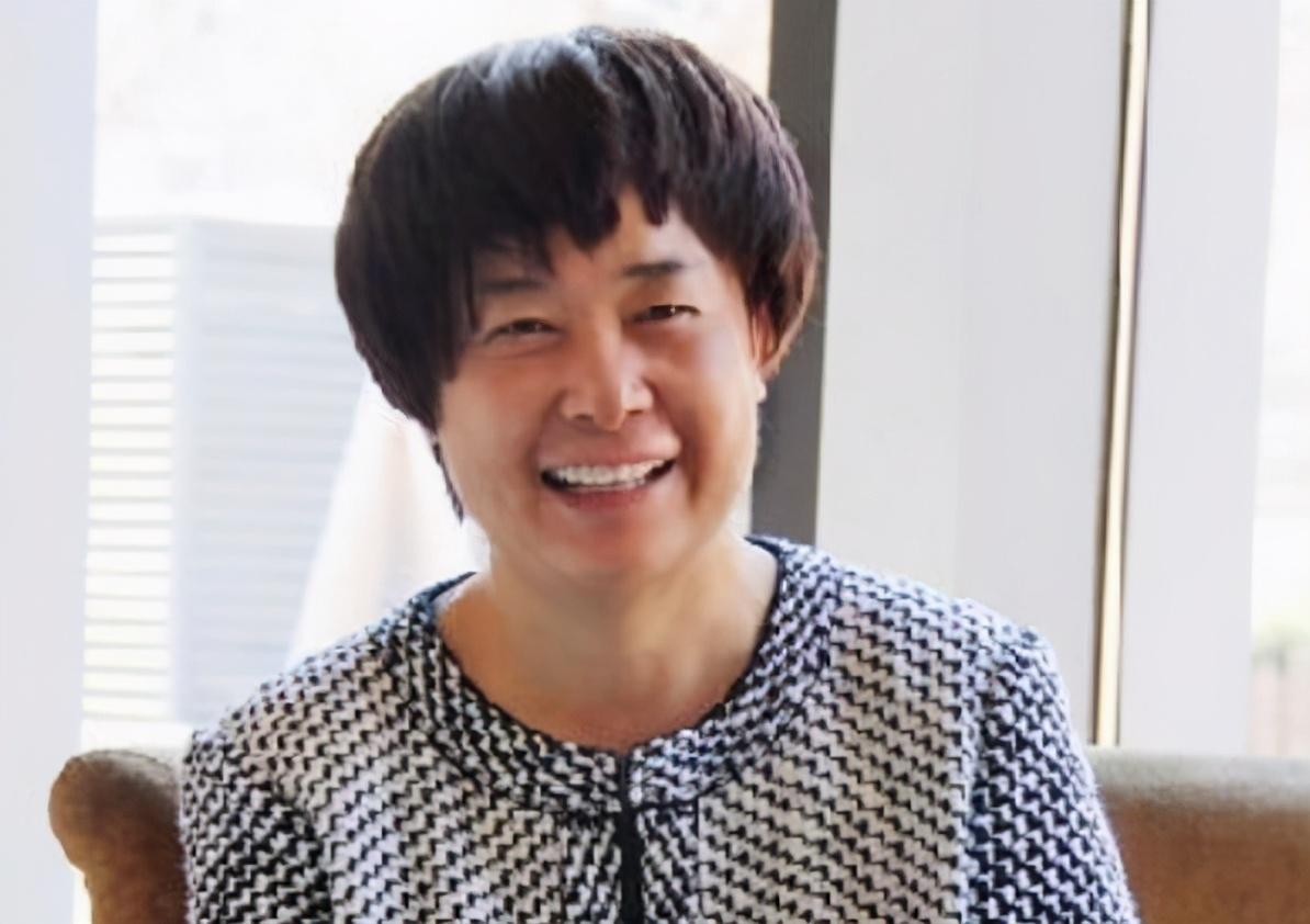 湖南中烟工业有限责任公司成立后,卢平于2007年出任湖南中烟工业有限