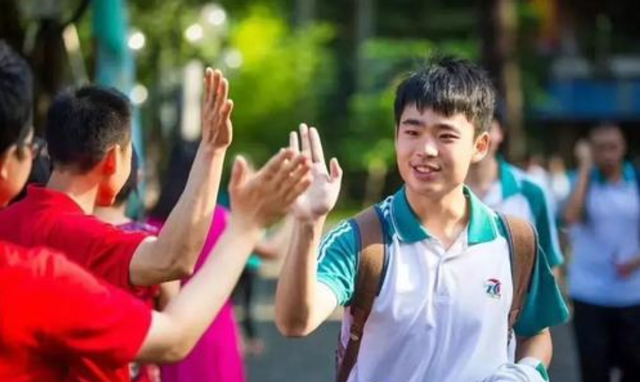 武汉东湖学院是几本，武汉东湖学院学历国家承认吗（湖北这4所“野鸡大学”臭名昭著）