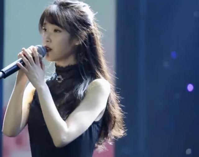 黄子韬自曝想娶暗恋女生，IU成为怀疑对象，韩国网友：他不配