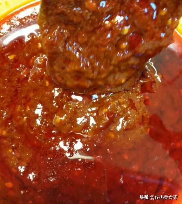 自制万能烧烤酱，在家自制烧烤酱（烧烤店用的万能烧烤酱是可以自己做的）