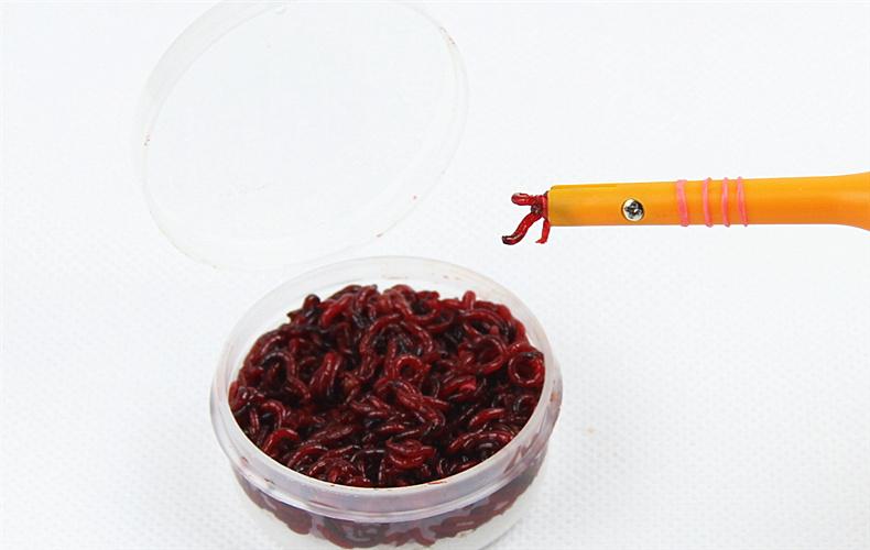 红虫怎么挂钩图片(我极力推荐几种冬钓鲫鱼红虫挂法) - 去钓鱼