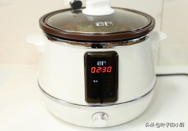 冰糖木耳红枣汤步骤，冰糖木耳红枣汤步骤做法（养生食疗方：养血安神）