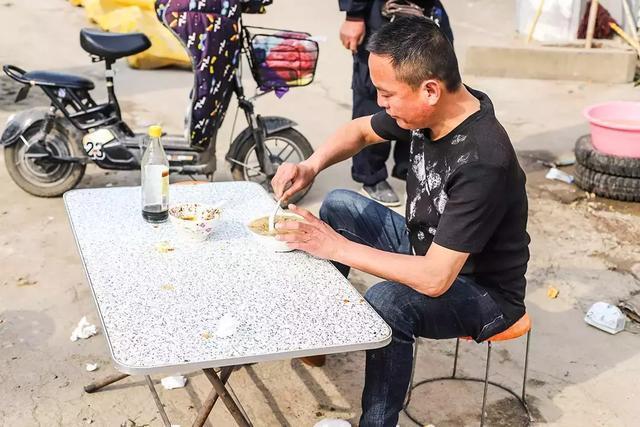 阜阳好吃的甜烧饼，阜阳这家“老康烧饼”