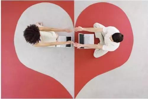 男女之间如何更加亲密,男女如何亲密相处(助你和爱人更亲密) 男女之间如何更加亲密,男女如何亲密相处(助你和爱人更亲密)