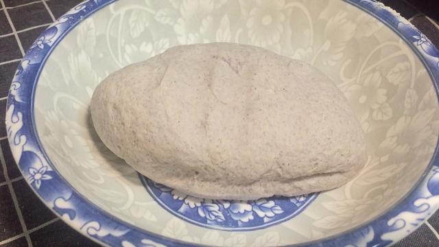 食材黑馒头的做法窍门，黑米做馒头