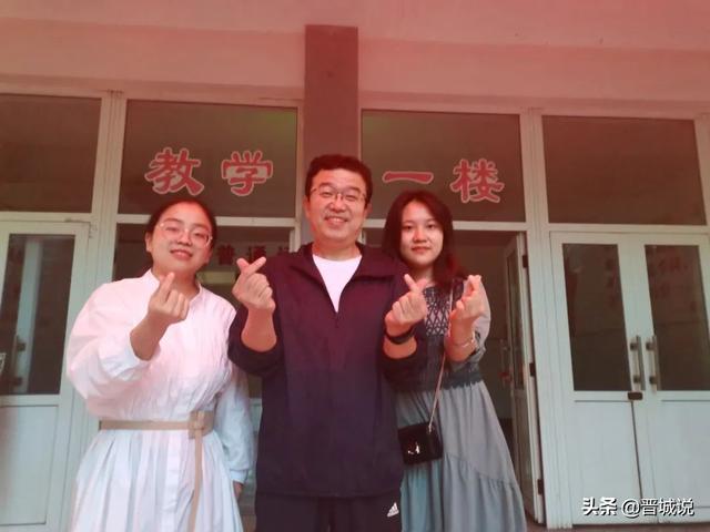 总裁的替身前妻冠华居燕子717微博，燕子712原创歌曲（晋城一中学子接力传承继续一中执教）