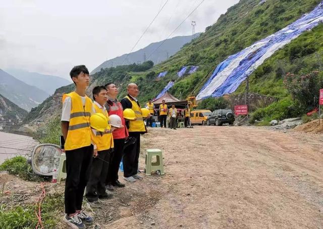 好工长之家官网，好工长之家官网费用（抢险勇士的生死抉择）