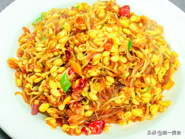 绿豆芽炒粉怎么做好吃，吃不腻的家常豆芽炒粉丝