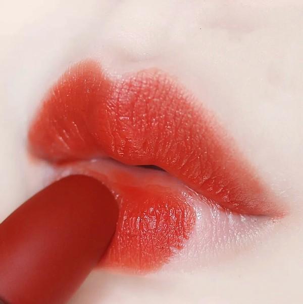 十大必买经典口红，十大经典必入口红（迪奥999是经典）