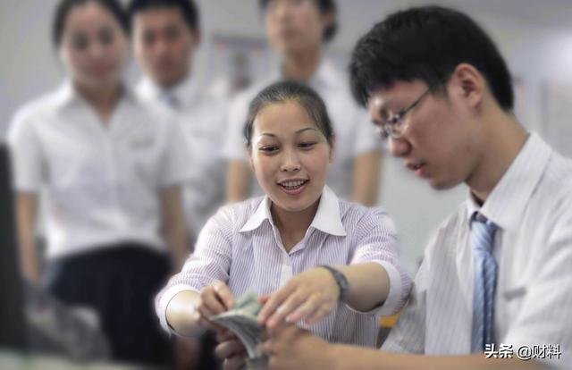 银行卡没钱了多久作废，邮政银行卡没钱了多久作废（不欠钱但没注销会影响征信）