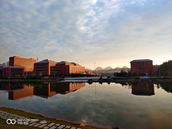 貴州大學圖書館(印象大學)