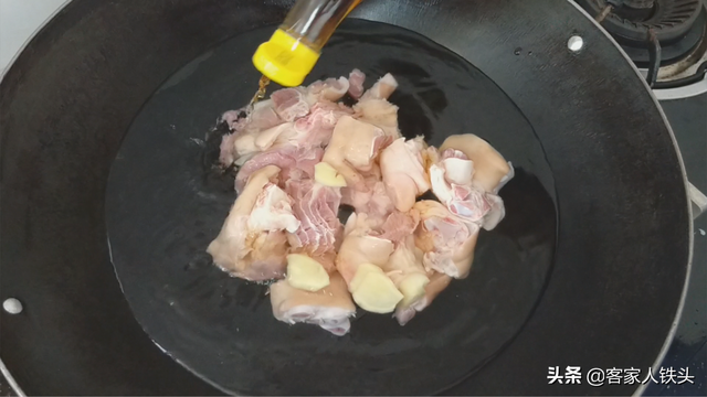 香菇炖肉怎么做好吃，一个客家传统味道做法