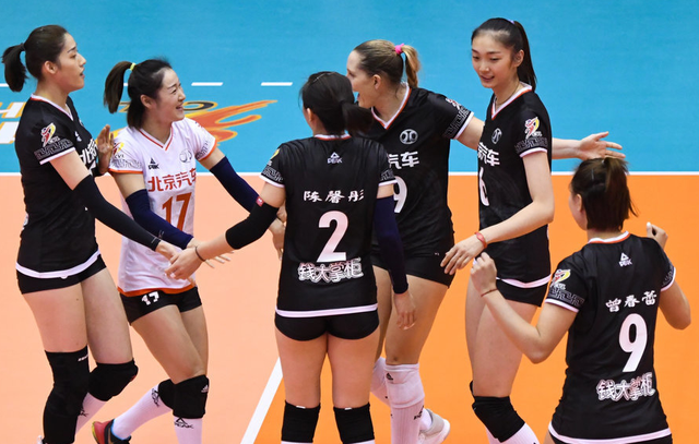 王珞丹身高，王珞丹身高173cm（女排1米96“王珞丹”蹿红）