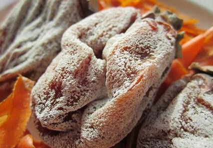 柿饼的制作方法，柿饼怎么制作才好吃（做柿饼原来如此简单）