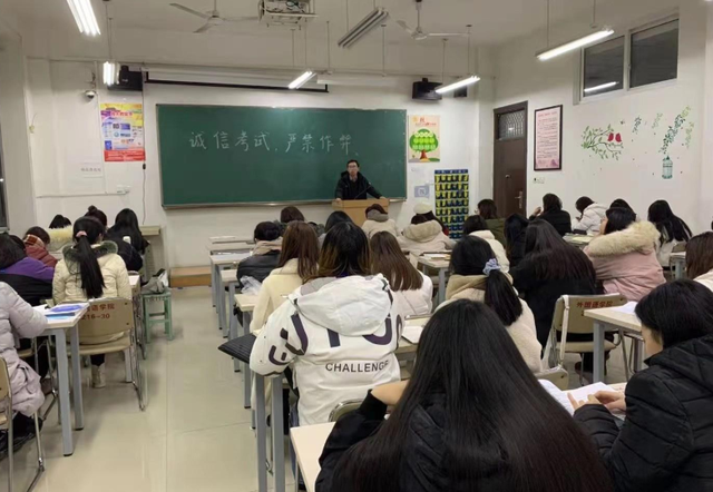 重修会记入档案吗，挂科重修会记录档案吗（若出现挂科重修会被记入档案里吗）