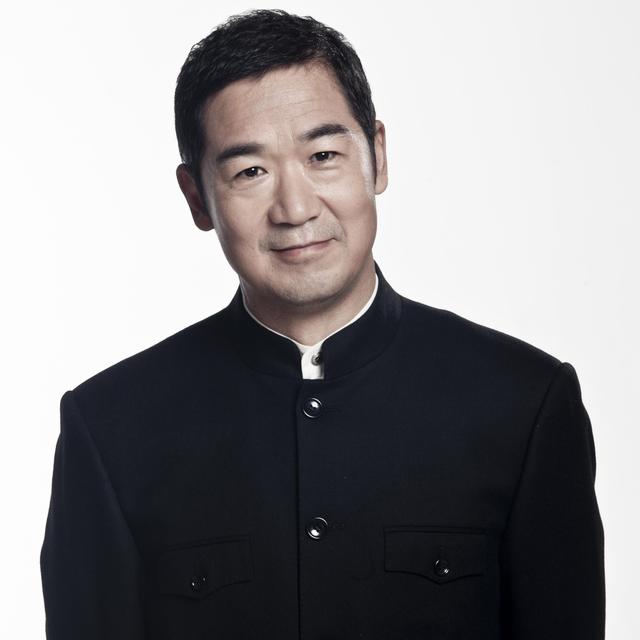 张国立是哪里人，张国立个人履历（“封路”谁给的特权）