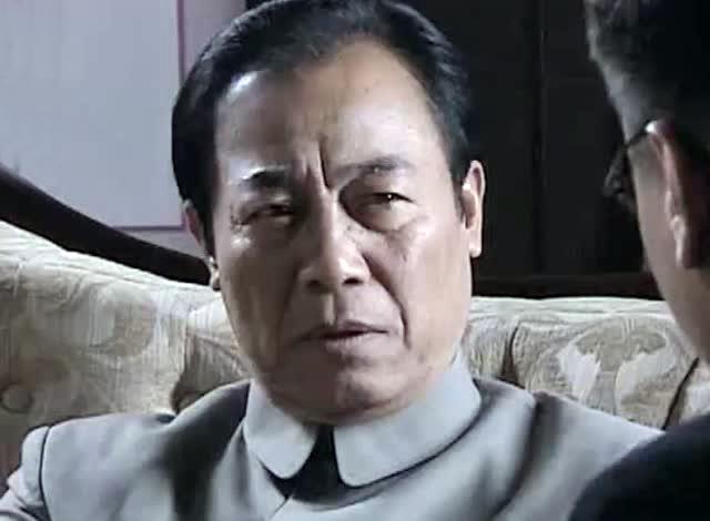 总政歌舞团历任团长，解放军艺术学院院长张继钢简历（除了田华陶玉玲）