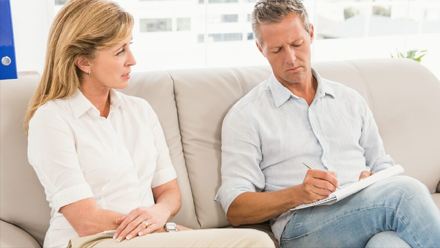 女方先提出离婚怎么办，女方先提出离婚怎么办理手续（辨识真伪不纠结）