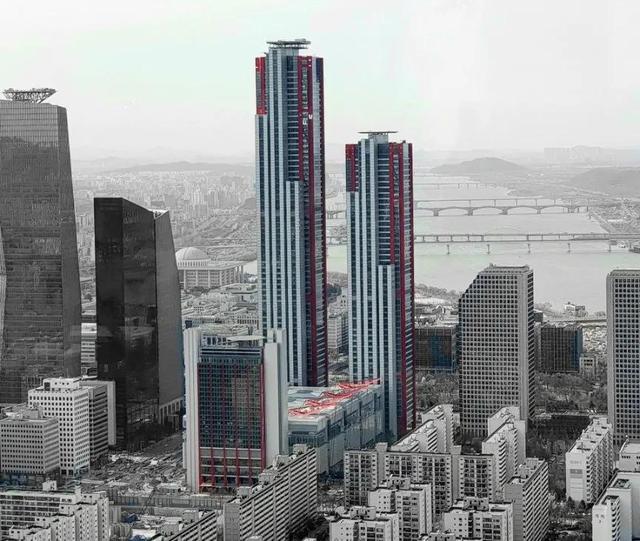 深圳十大高楼排名，世界第一高楼2400米（于2020年竣工的全球十大摩天楼）