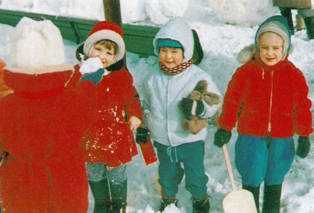 梦见蛇缠腰上是什么意思，梦见蛇缠在腰上（当上皇后也逃脱不了生儿子的压力）