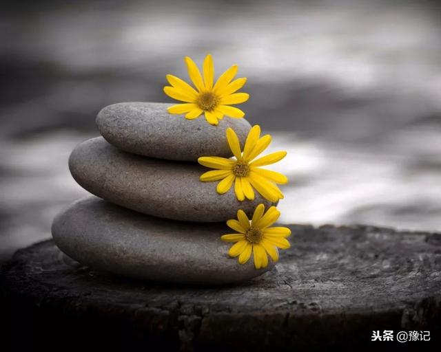 寒衣节烧包袱的写法 寒衣节烧包袱书写格式，寒衣节烧包袱的写法（要有那么多繁琐的讲究）