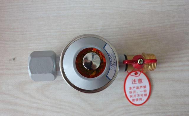 煤气表上的红色按钮是什么，煤气表 红色按钮（有些设计搞清楚了吗）