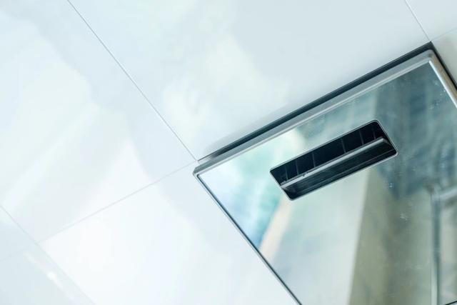 卫生间浴霸哪种好，卫生间用哪种浴霸好（卫生间想装个浴霸）