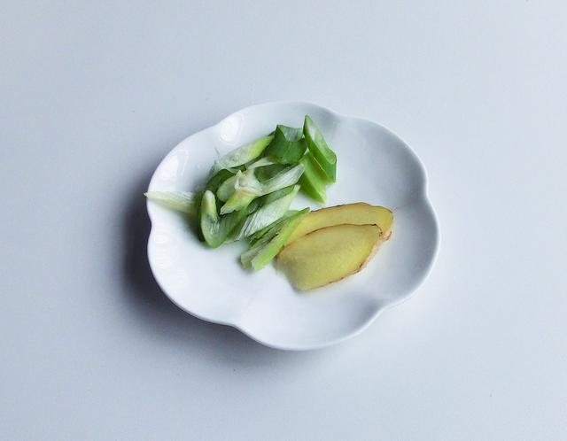 清汤豆腐鱼怎么做，清汤豆腐鱼怎么做好吃（大厨教做鲫鱼豆腐汤）