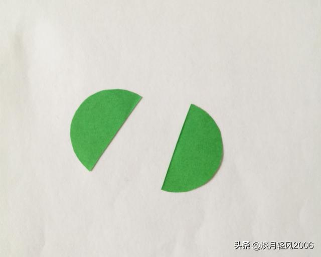 幼儿园最简单手工贺卡，幼儿园手工制作新年贺卡（用卡纸做一枝彩色的花）