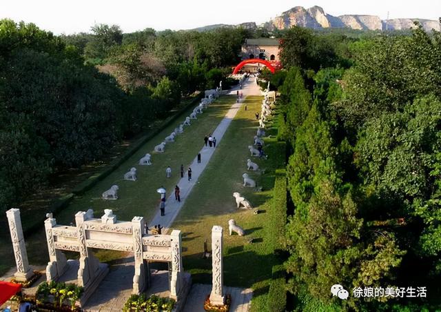 求河南新乡凤凰山的一些资料，新乡市凤泉区凤凰山（河南商都旅游攻略<五 新乡>）