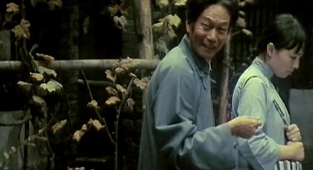 名人评析老舍的月牙儿，最终陷入的黑暗——浅析老舍《月牙儿》