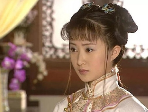 董鄂妃的一生资料,董鄂妃的来历(凭什么让顺治帝不爱江山爱美人)