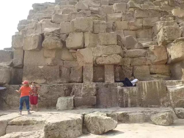 埃及金字塔简介，埃及金字塔简介用英语（埃及金字塔）