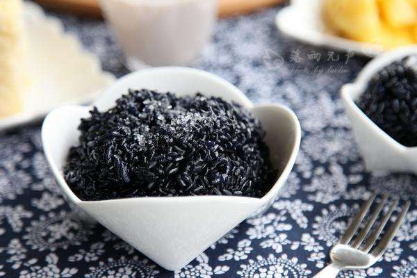 溧阳特产有哪些，溧阳特产有哪些送人的（溧阳特产故事之<乌米>）