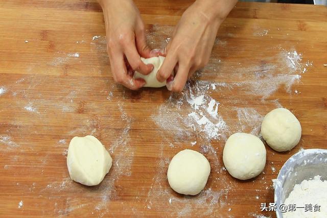 洛馍怎样做不硬，水烙馍怎样做不硬（怎样做才能又薄又软又筋道）