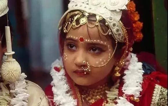 天敌电视剧演员表，天敌电视剧剧情介绍（为拍此片导演被封杀）